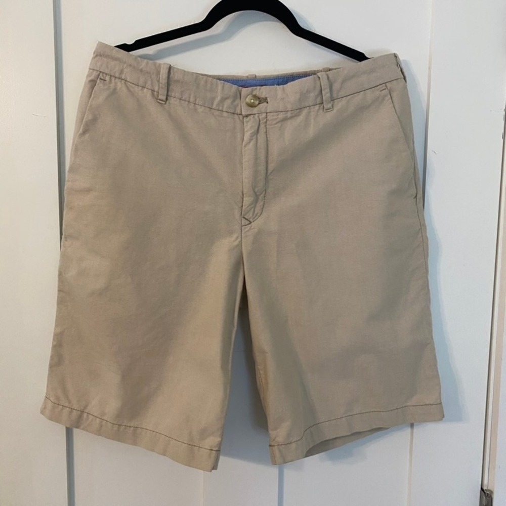 Izod Mens Chino Shorts Beige Flat Front 100%Cotton Canvas Size 34  Preppy Chic